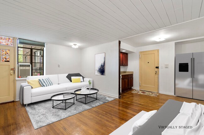 Building Photo - 339 101st St