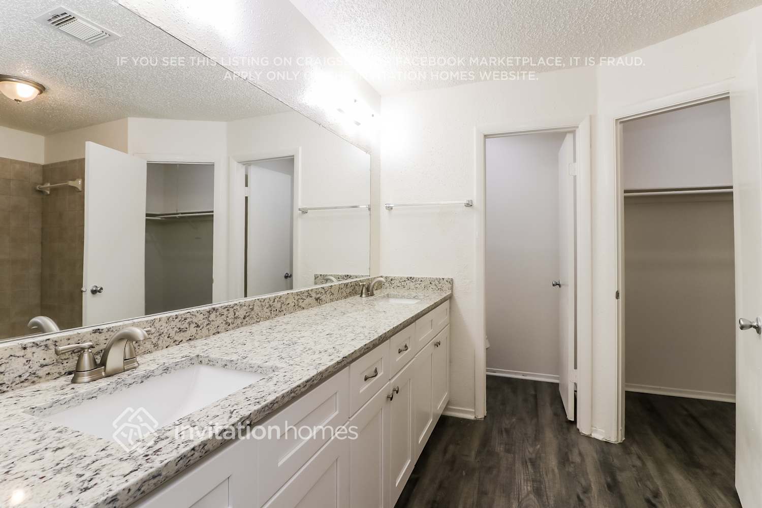 Building Photo - 5802 Longforest Dr