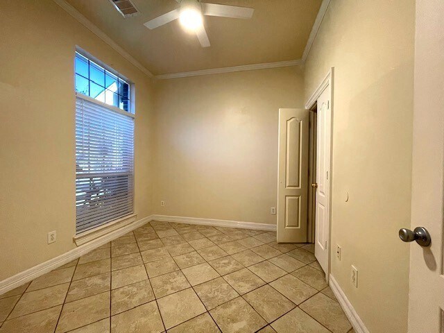 Building Photo - 408 Cedar Point Dr