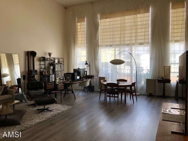 Building Photo - 2 br, 2 bath House - 75 Sheridan #101