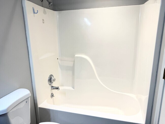 Building Photo - Cathedral Ceiling for a big open feel!