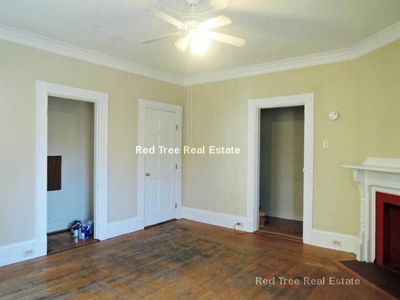 Building Photo - 44 Linden St