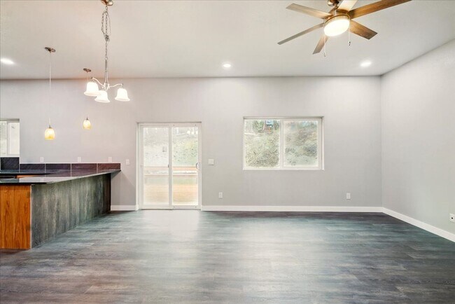 Building Photo - 8561 W Cormorant Way