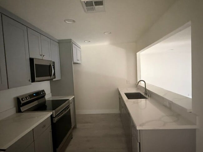Building Photo - Home For Rent in Fair Oaks, CA