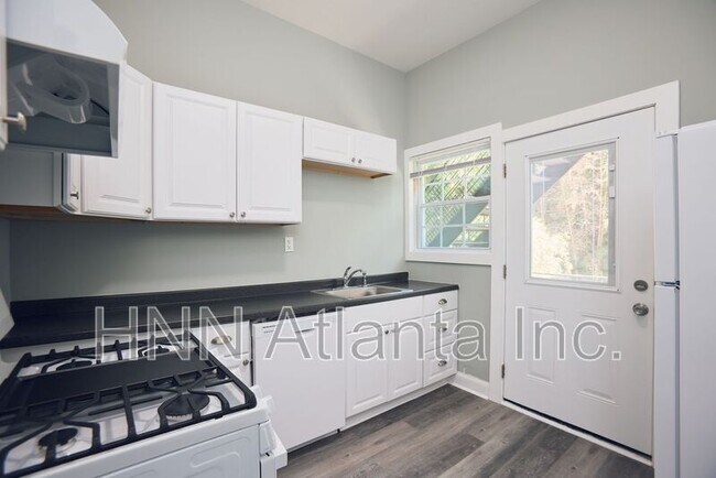 Building Photo - 435 N Highland Ave NE
