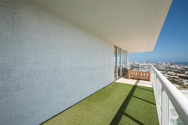 Building Photo - 450 Alton Rd