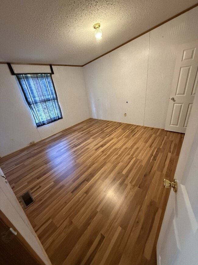Building Photo - 3502 S Camellia