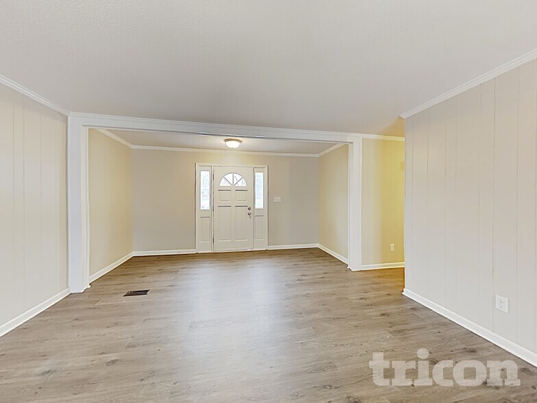 Building Photo - 605 Colorado Ct