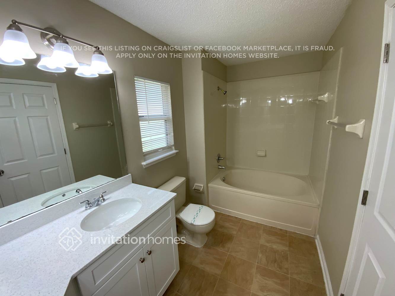 Building Photo - 9713 Peabody Dr N