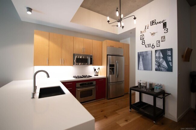 Building Photo - 1050 Island Ave