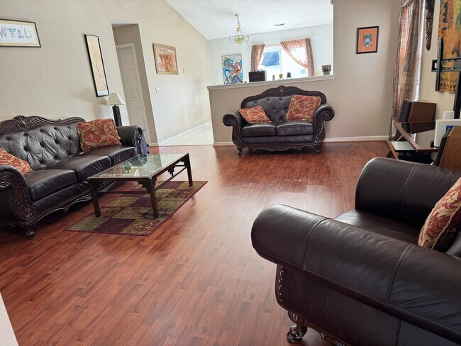 Building Photo - 5731 Blackley Ln