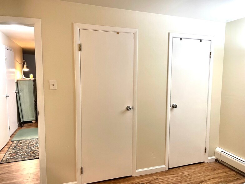 Closets - 116 Hickory Hill Ln