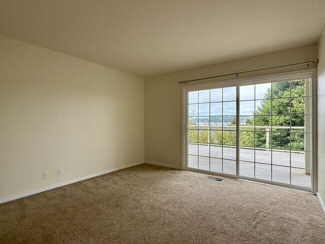 Building Photo - 142 Buchanan Dr