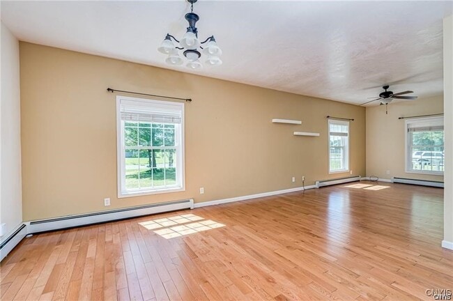 Building Photo - 26558 Andrew Dr