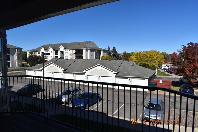 Building Photo - Spacious 2 bed + bonus room / Littleton Condo, Wonderful Location