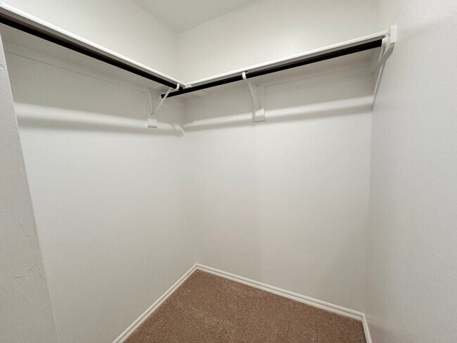 Building Photo - New 3 bedroom 2 1/2 bath home - Move in Deposit-Free! (If Qualified)