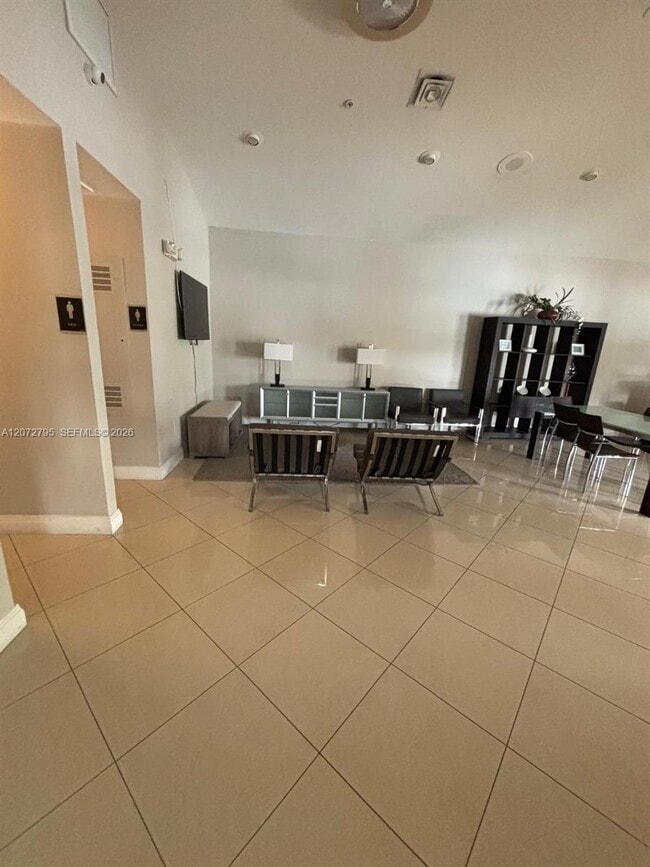 Building Photo - 12620 Vista Isles Dr