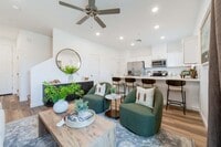 Building Photo - Villas at 91st