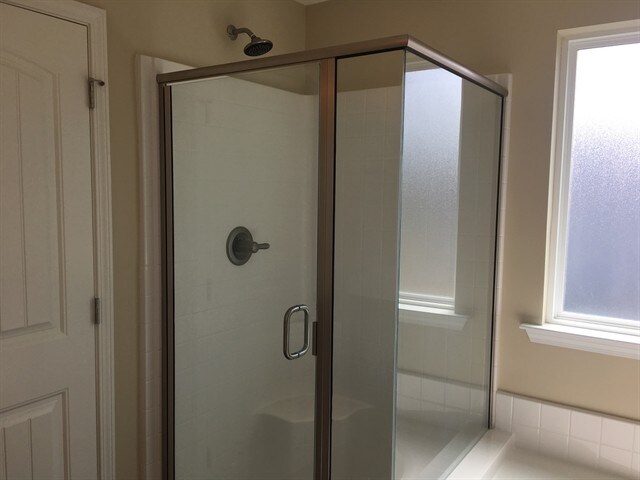 Building Photo - 1389 Castleoak Dr