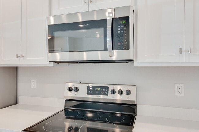 Building Photo - Baraya Townhomes: Modern Townhomes for Rent in Meridian, ID