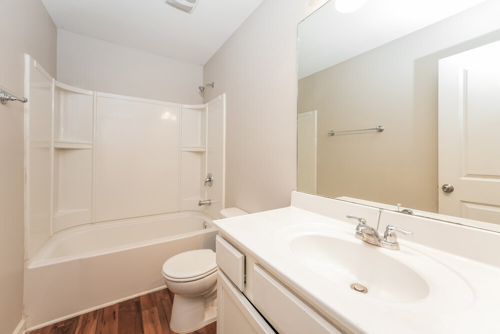 Building Photo - 4110 Dale Dr SE