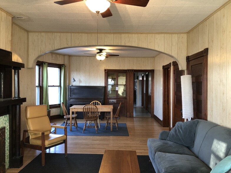 Livingroom/Dining Room - 240 11th St