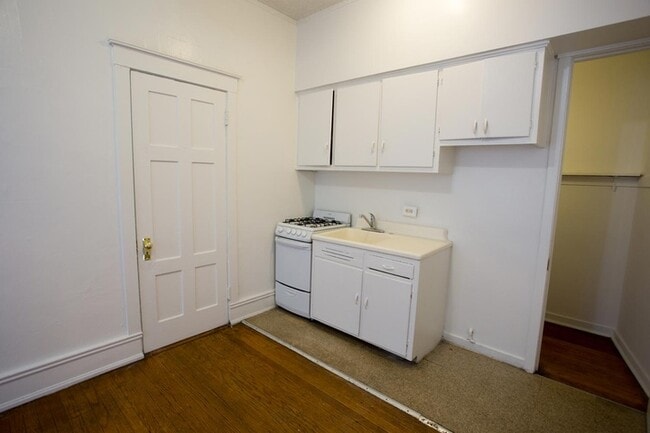 Floorplan - 5474-5480 S. Hyde Park Boulevard