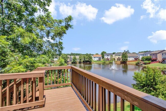 Building Photo - 1471 Leisure Lake Ln