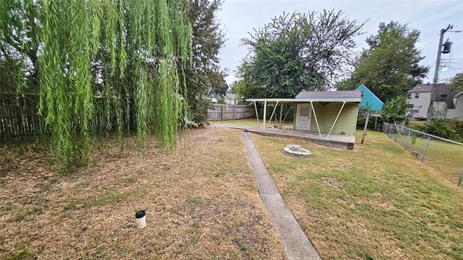 Building Photo - 2300 NW 31st St
