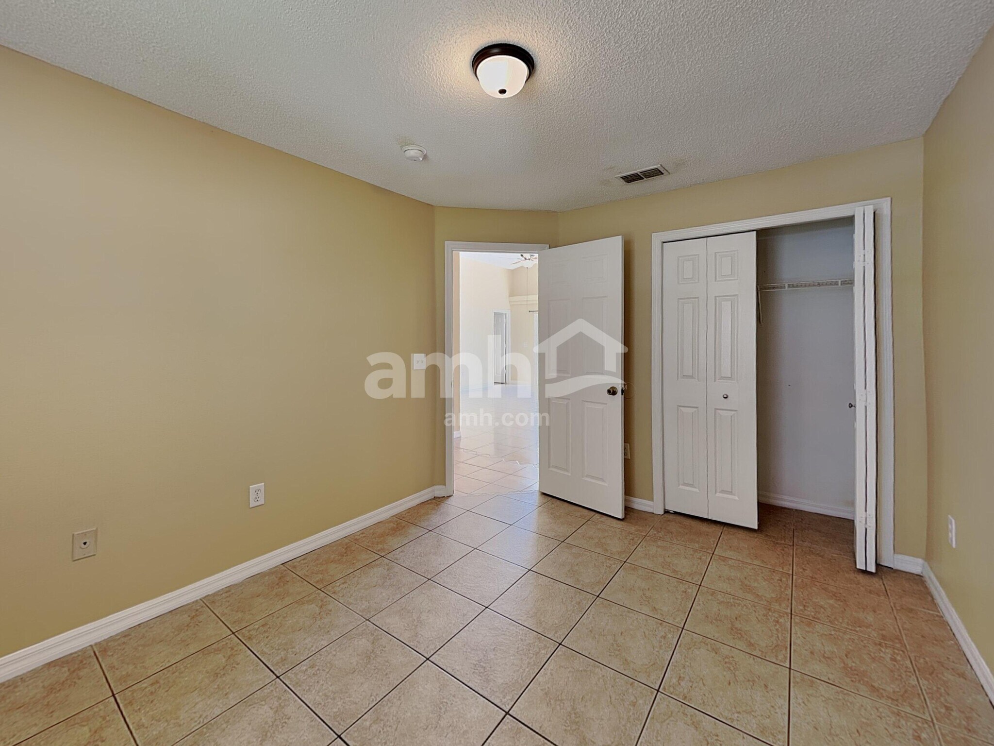 Building Photo - 950 Woodsong Way