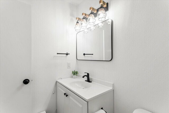 Building Photo - 2119 Oxford Ave