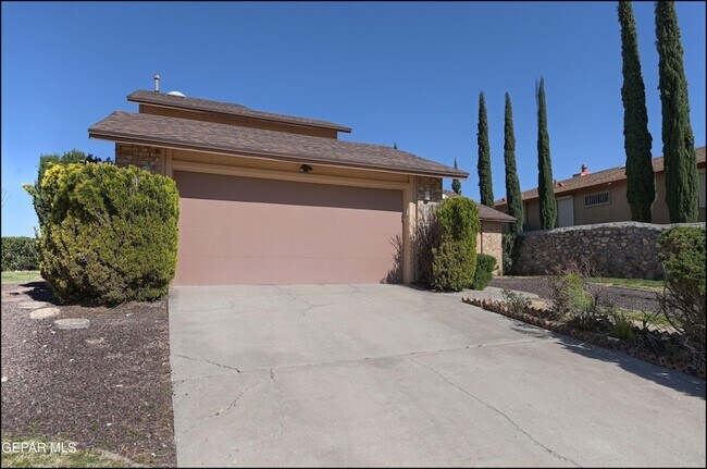 Building Photo - 601 Firedale Ln