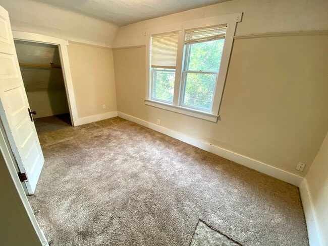 Building Photo - 3 bed/3bath home near NDSU