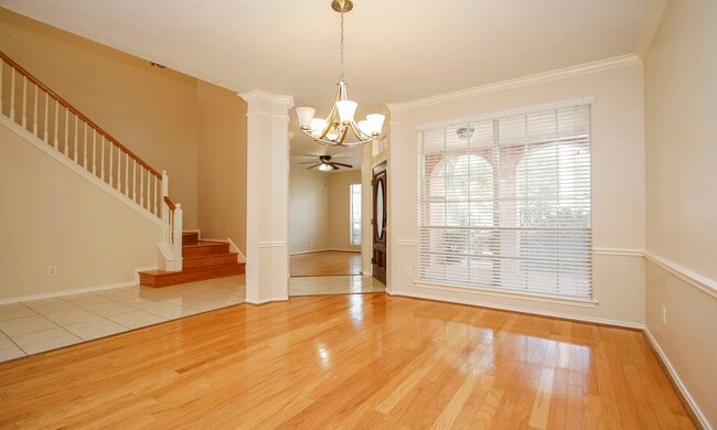 Building Photo - 16207 Waiting Spring Cir