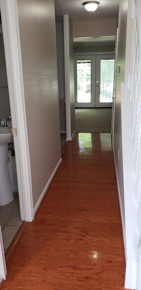 Building Photo - 9164 Broken Oak Pl