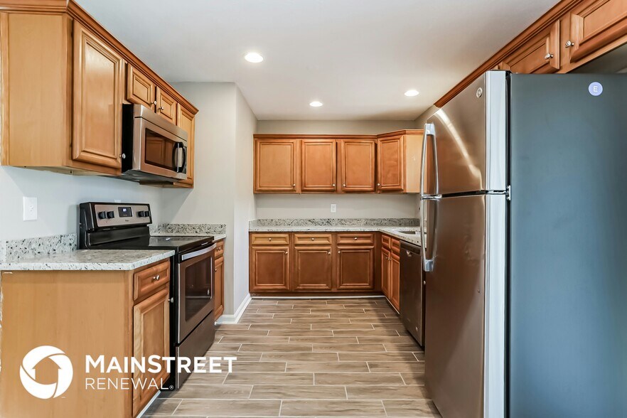 Building Photo - 8905 Daer Water Dr
