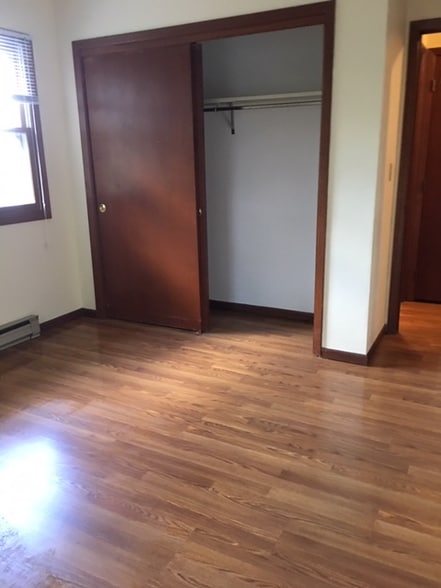 Building Photo - 134 Flintridge Dr