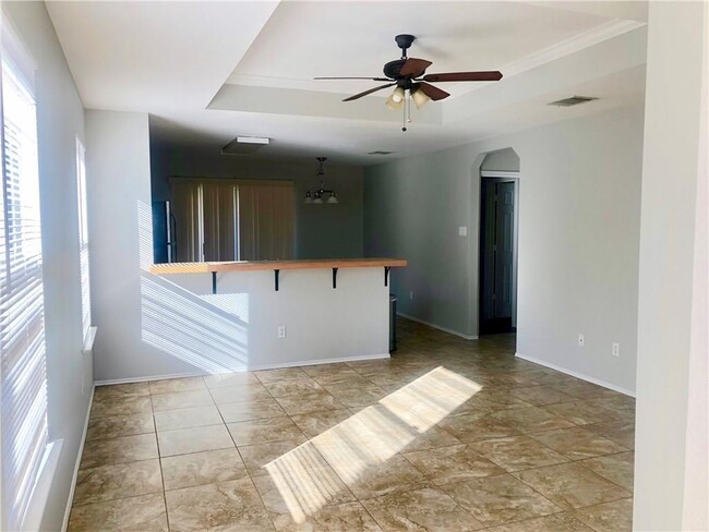 Building Photo - 13020 Date Palm Trail