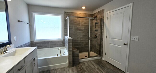 Building Photo - 218 Stamm Dr