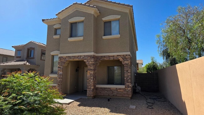 Building Photo - 6621 W Shaw Butte Dr