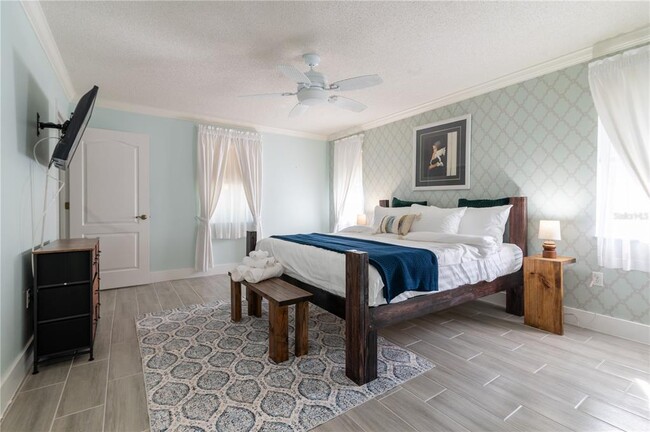Building Photo - 6908 Arbor Oaks Cir