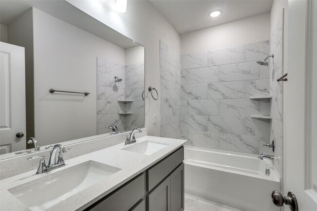 Building Photo - 1770 Thornton Dr