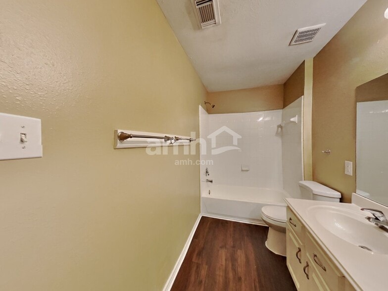 Building Photo - 149 Bristol Bend Ln