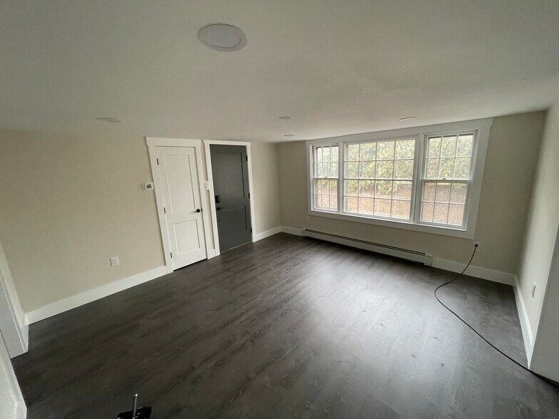 Living Room - 159 Washington St