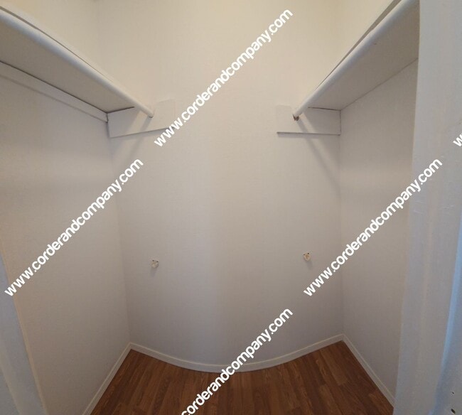 Building Photo - Nice 3 Bedroom, 2 Bathroom and 1,120 Sq Ft. Home Great Location in NE Heights.