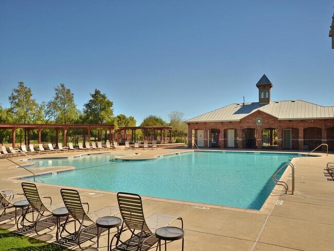 Building Photo - 4507 Western Lake Dr