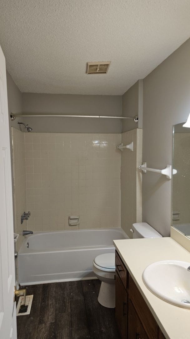 Building Photo - MOVE IN READY!!! RENT ME FIRST!! CALL TODAY!