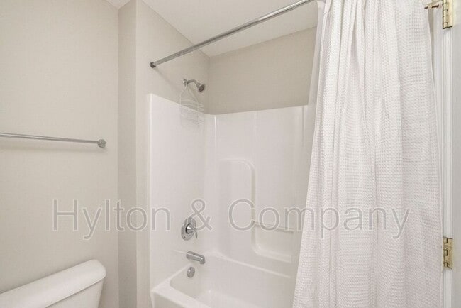 Building Photo - 907 Dominion Townes Ct