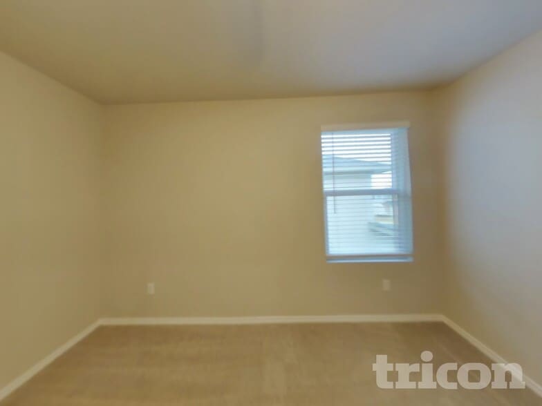 Building Photo - 5308 Saddle Clb Dr