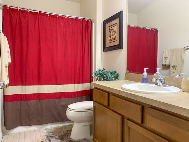 Building Photo - 2290 Nackman Pl